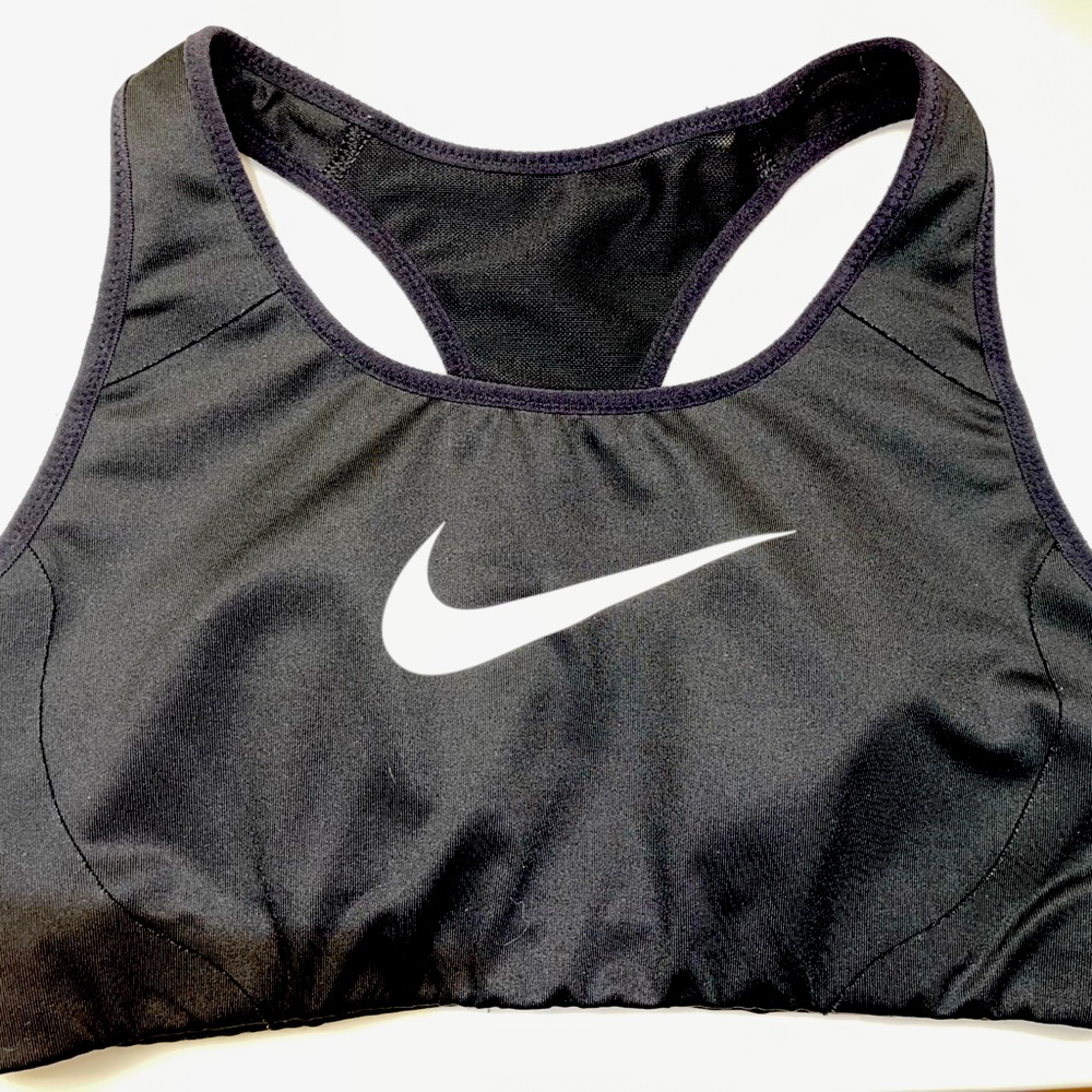 Nike Women's High-Support Victory Shape Sports bra